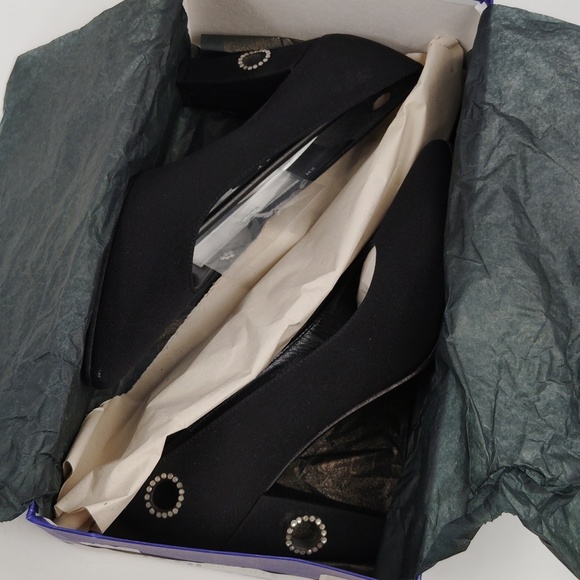 Vintage Stuart Weitzman Heels With Rhinestone Detailing - Picture 15 of 15